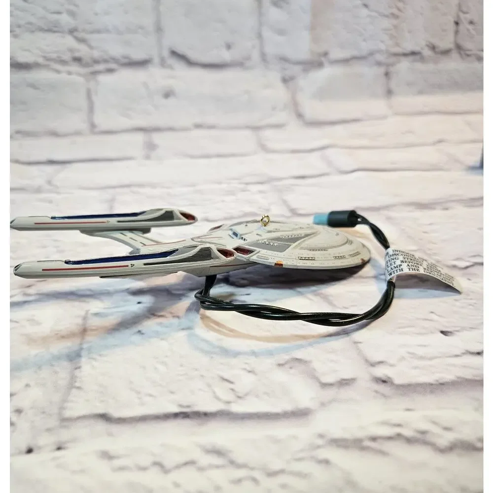 1998 Hallmark Star Trek First Contact USS Enterprise NCC-1701-E Magic Ornament
